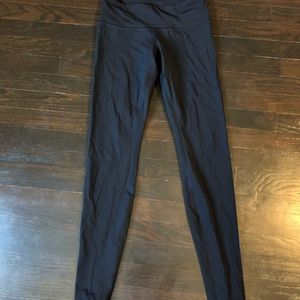 Lululemon excellent used condition pants